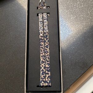 Brand new laces size 44 inches